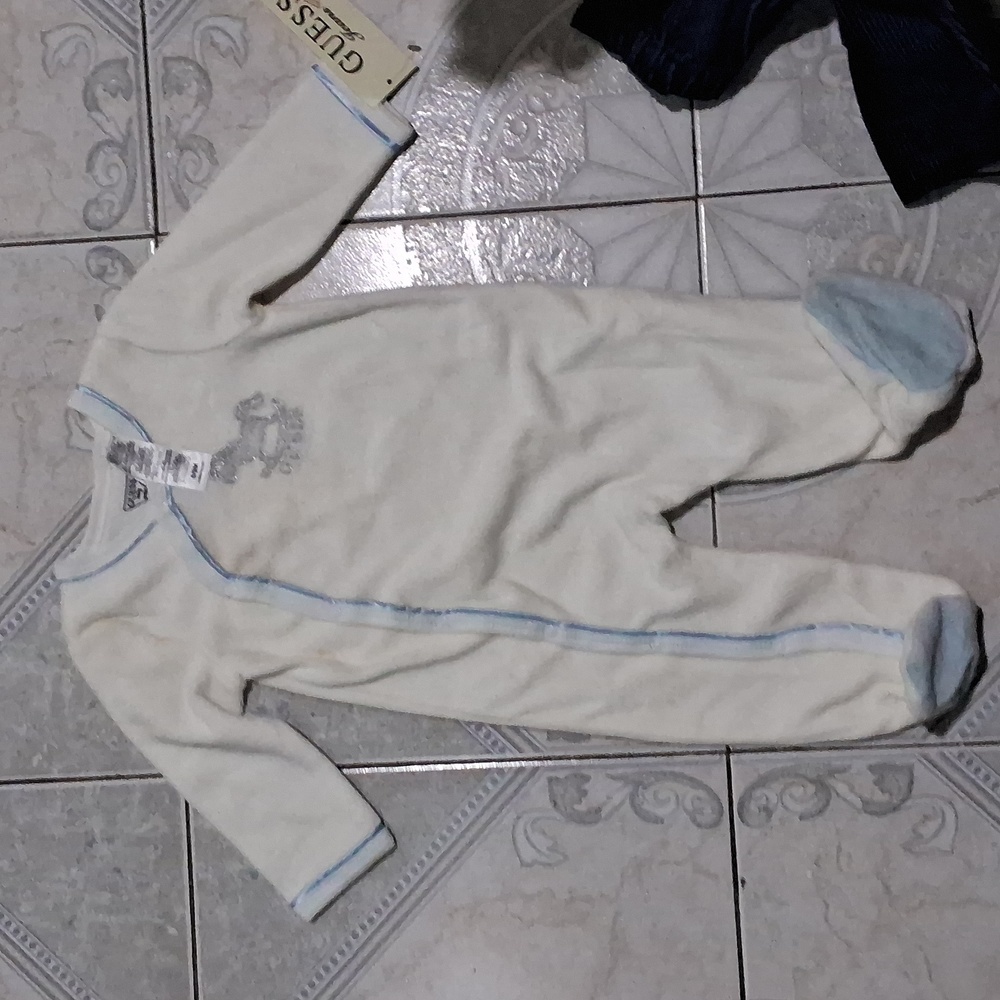 Guess baby onepiece